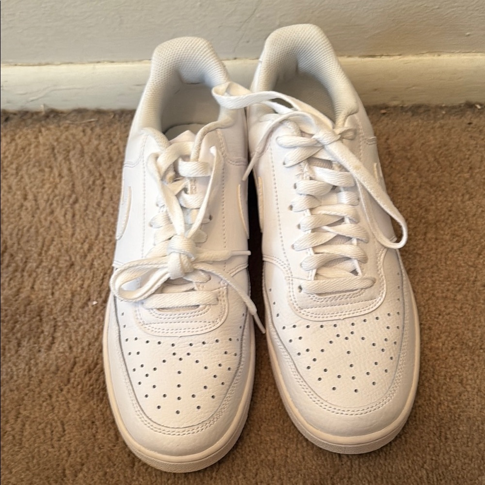 Women’s Nike Court Vision